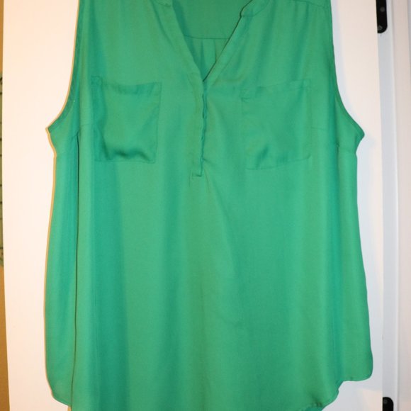 Torrid - Picture 2 of 12